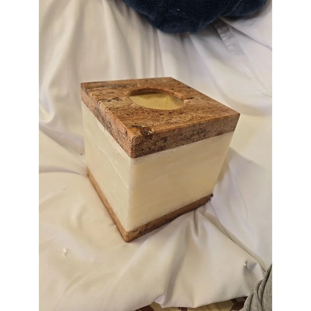 Quartz & Marble Tissue Cover Heavy Beautiful Great Shape